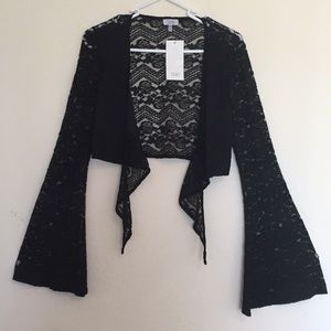 Mesh/ lace crop top with bell bottom sleeves black
